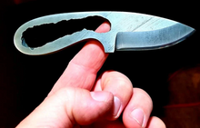 Load image into Gallery viewer, The Soulless Beetle High Carbon Steel Blade