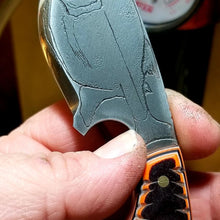 Загрузить изображение в средство просмотра галереи, The Piranha high carbon steel with kydex sheath and ball chain necklace