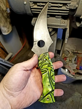 Load image into Gallery viewer, Viper22 High Carbon Steel Upswept Skinner FREE ENGRAVING FOR ANY OFFICER