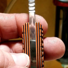 Загрузить изображение в средство просмотра галереи, The Piranha high carbon steel with kydex sheath and ball chain necklace