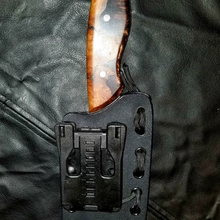 Load image into Gallery viewer, Scrimshaw Timberwolf Spearpoint High Carbon knife hybrid handle material