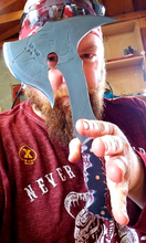 Cargar imagen en el visor de la galería, Nordic Inspired High Carbon Steel Viking Hatchet (CUSTOMIZABLE ENGRAVING)
