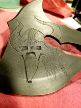 Carregar imagem no visualizador da galeria, Nordic Inspired High Carbon Steel Viking Hatchet (CUSTOMIZABLE ENGRAVING)
