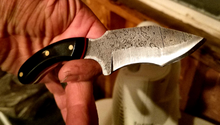 Cargar imagen en el visor de la galería, The Fire fighter Brigham High Carbon Steel with Black and Red Paper Micarda
